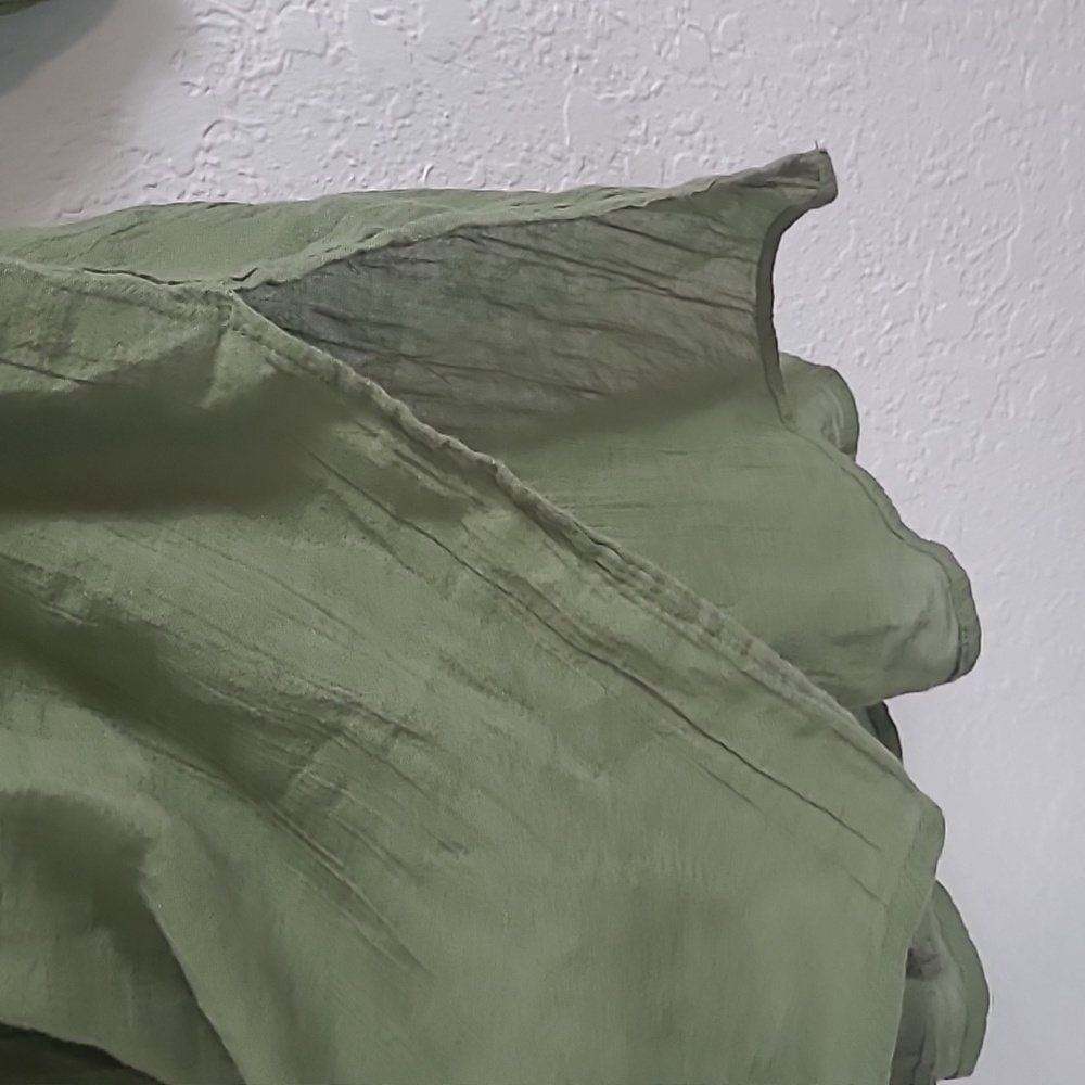 Aerie Olive Green Women's  Earty Light Natural Material Oversized Top S/P - Picture 4 of 5